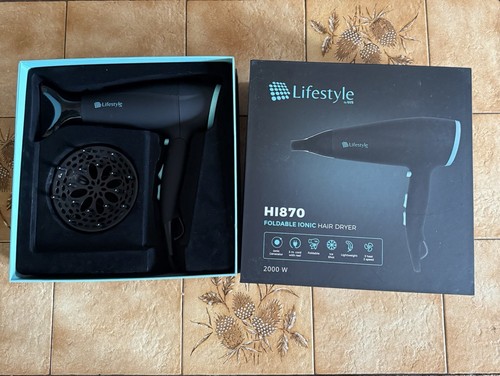 Hair dryer with diffuser - ,